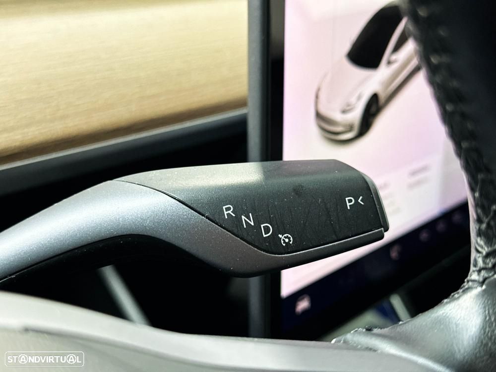 Tesla Model 3 Long-Range Dual Motor AWD - 42