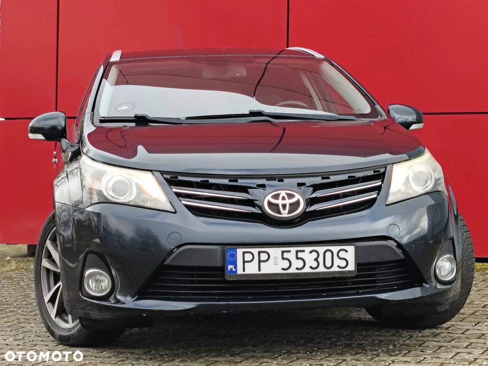 Toyota Avensis 2.0 D-4D Comfort - 6