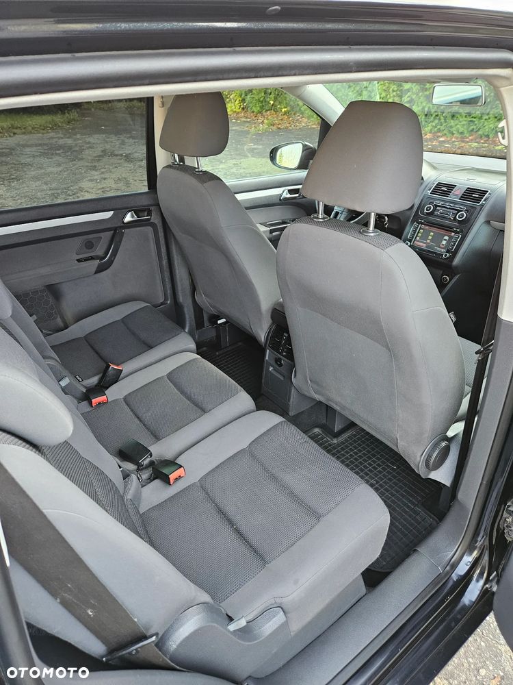 Volkswagen Touran 1.6 TDI DPF MATCH - 8