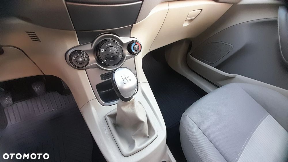 Ford Fiesta - 29