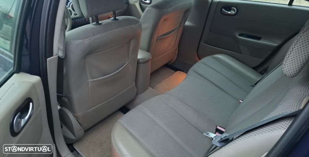 Renault Mégane 1.5 dCi L. Dynamique - 10