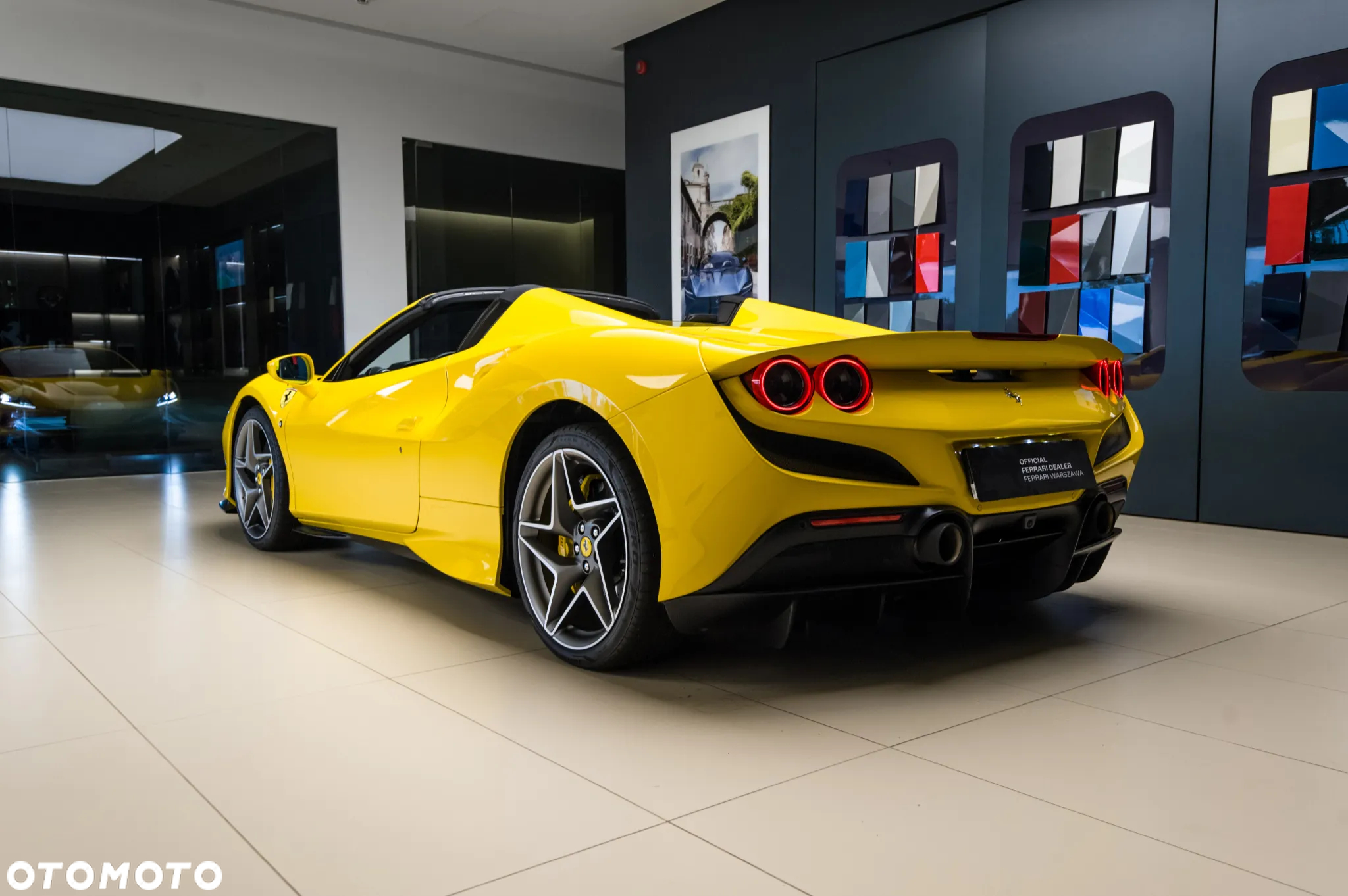 Ferrari F8 Spider - 6