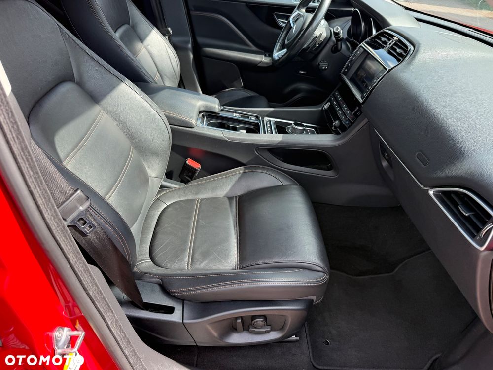 Jaguar F-Pace 2.0 i4D AWD Prestige - 11