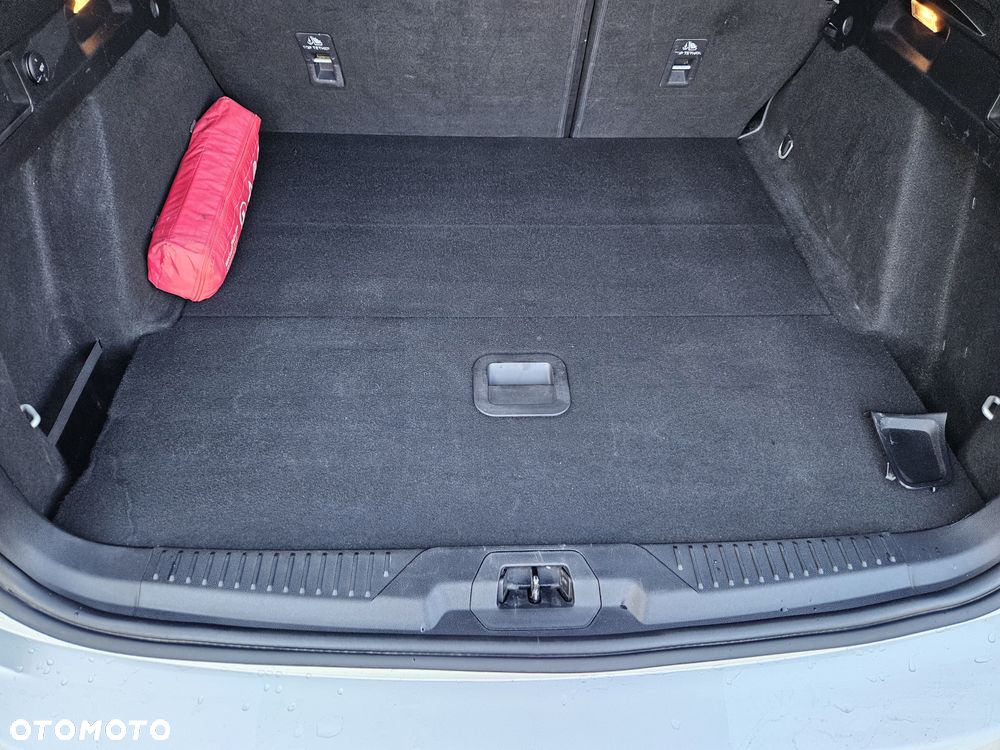 Ford Focus 2.0 EcoBlue Start-Stopp-System TITANIUM - 28