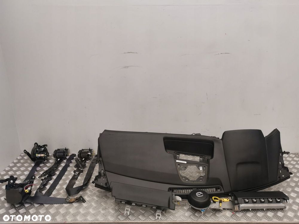 MAZDA CX30 2023 USA KONSOLA PODUSZKI PASY DESKA ORYGINAL - 1