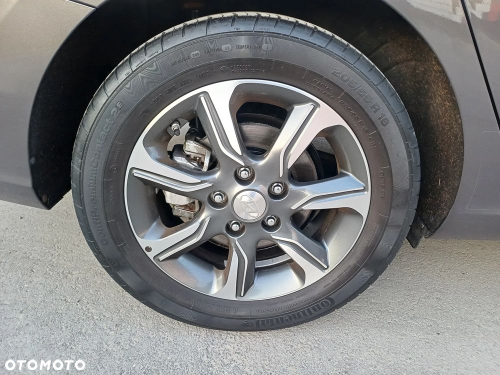 Hyundai i30 blue Kombi 1.4 - 16