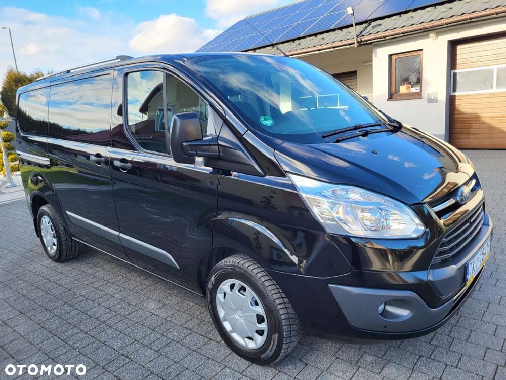 Ford Tourneo Custom - 17
