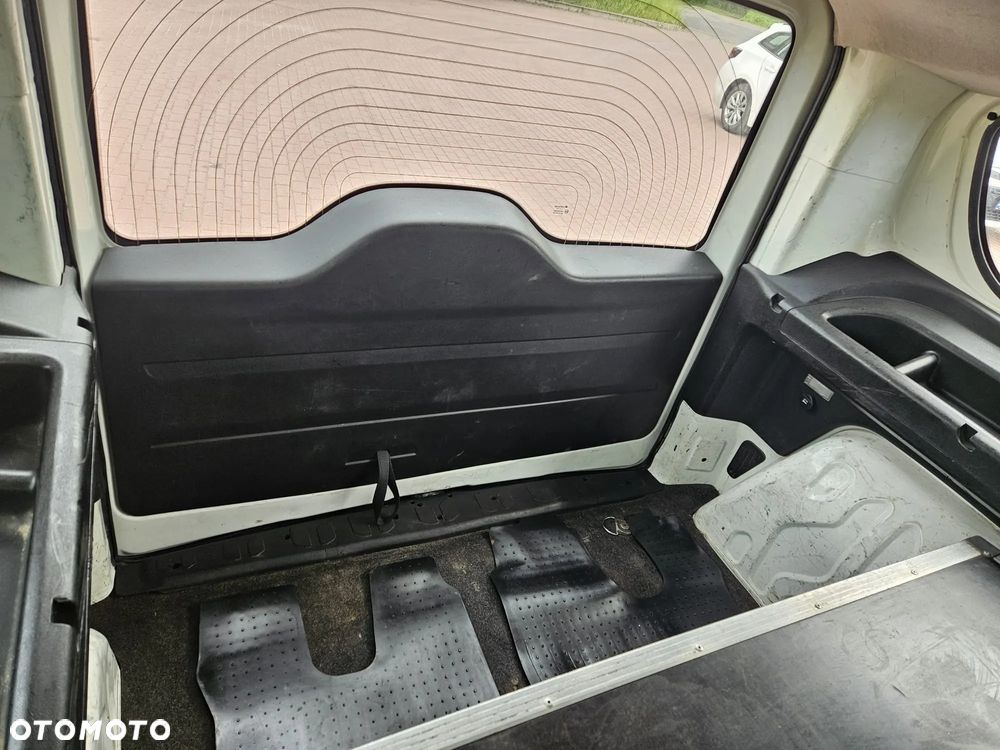 Fiat Doblo 1.4 T-Jet 16V Easy - 11