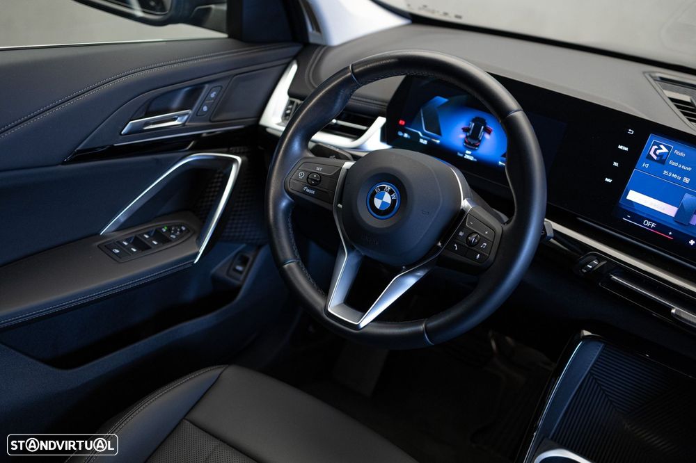 BMW iX1 eDrive20 xLine - 9