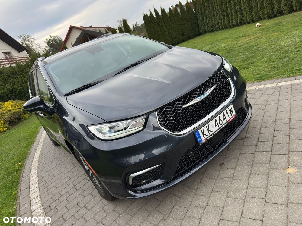 Chrysler Pacifica - 14