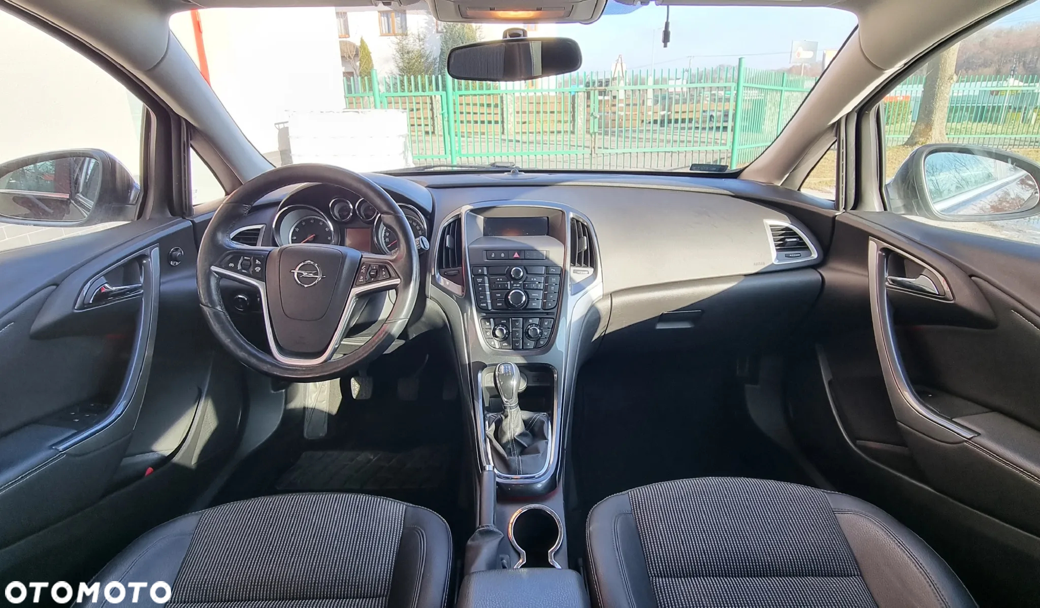 Opel Astra IV 1.4 T Cosmo - 6