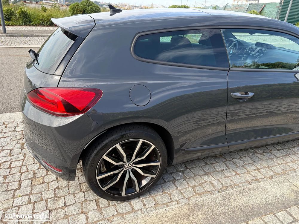 VW Scirocco 2.0 TDI Sport - 24
