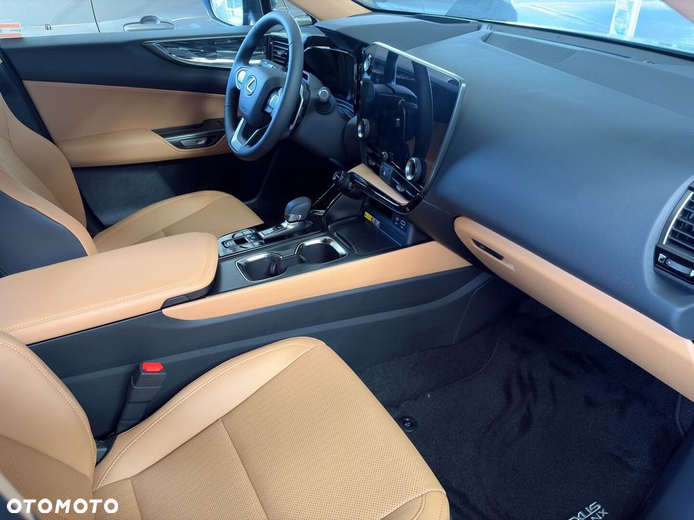 Lexus NX - 4