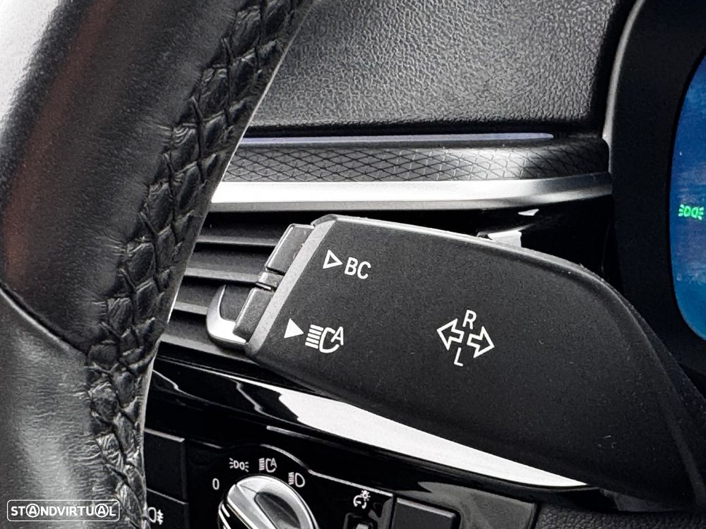 BMW 530 e Pack M - 24