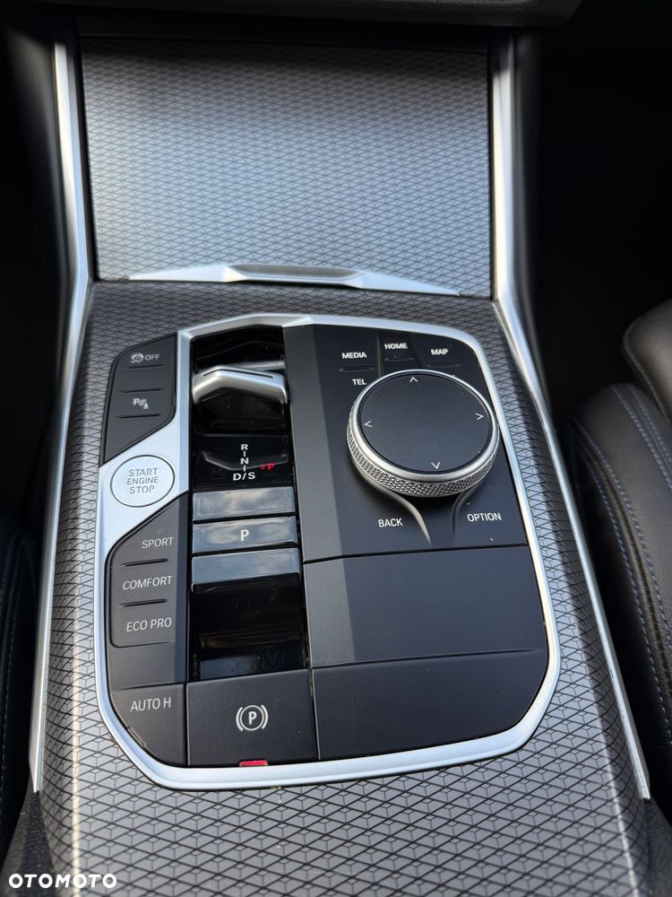 BMW Seria 3 320d xDrive Sport Line - 22