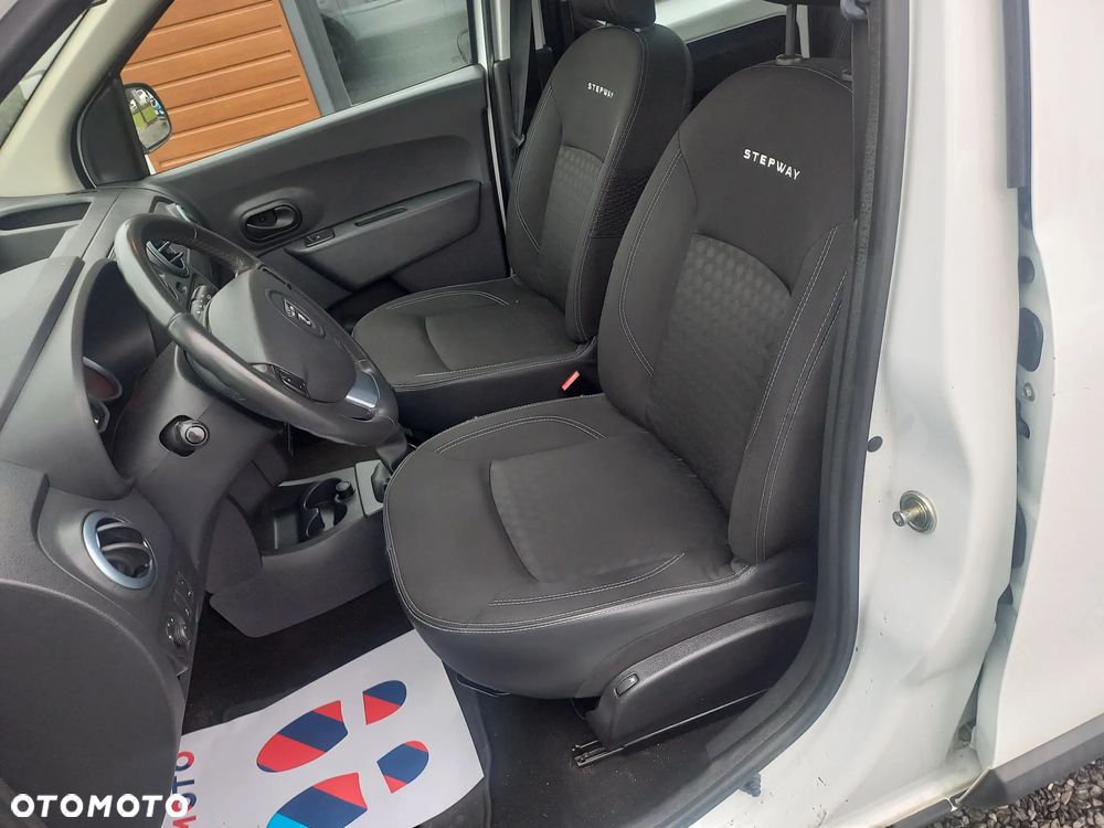 Dacia Dokker TCe 115 Stepway Celebration - 19