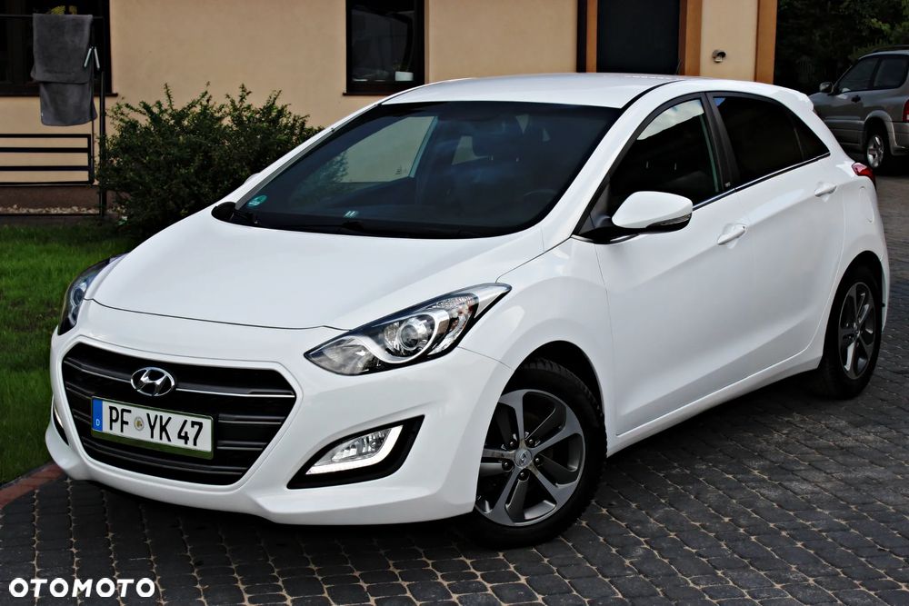 Hyundai i30 1.4 Select - 24
