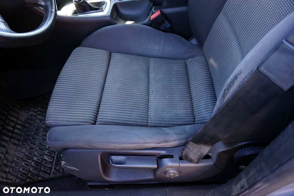 AUDI A4 B7 KOMBI 2004 LY7H 1.8 T BFB 163KM HFD SZARY na części - 10