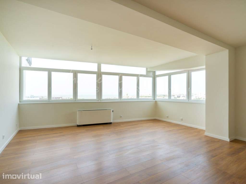 APARTAMENTO T4 TOTALMENTE REMODELADO NAS TORRES DO RESTELO, COM VIS... - Grande imagem: 5/39