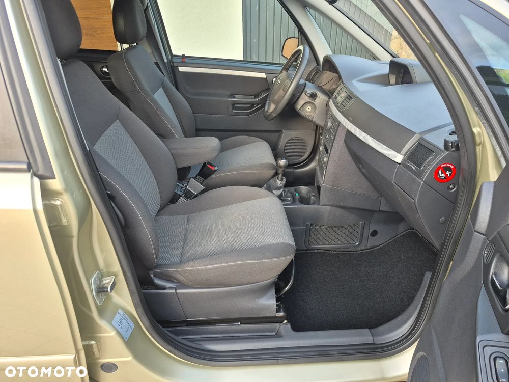 Opel Meriva 1.6 16V Cosmo - 18