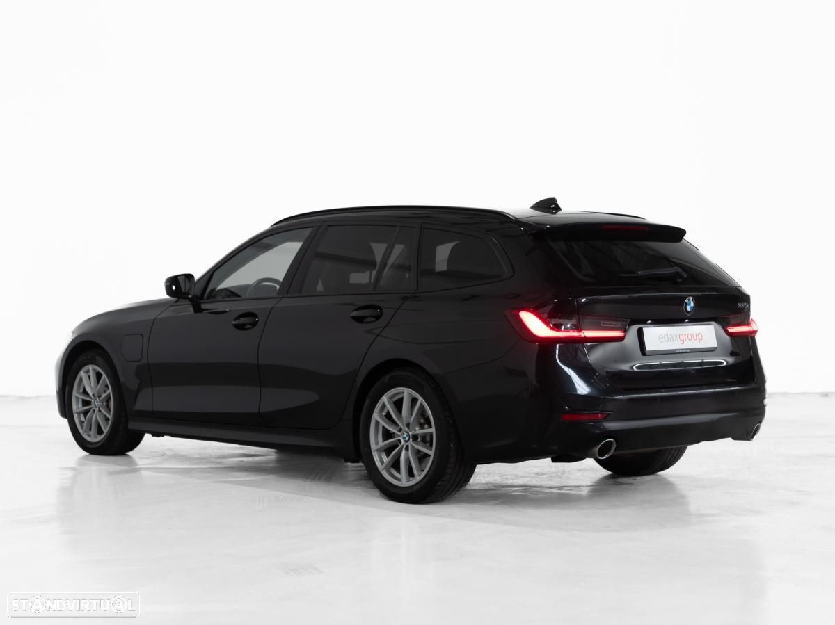BMW 330 e Touring Corporate Edition Auto - 4