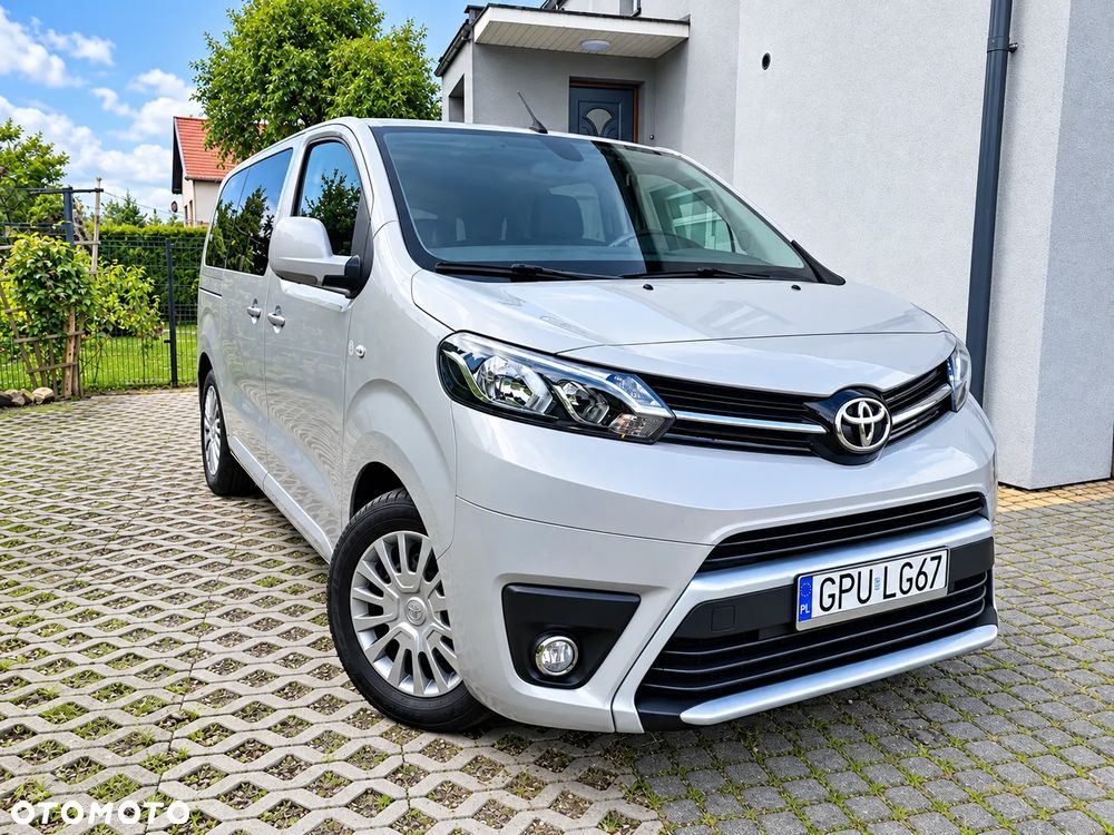 Toyota Proace Verso 2018 photo 2