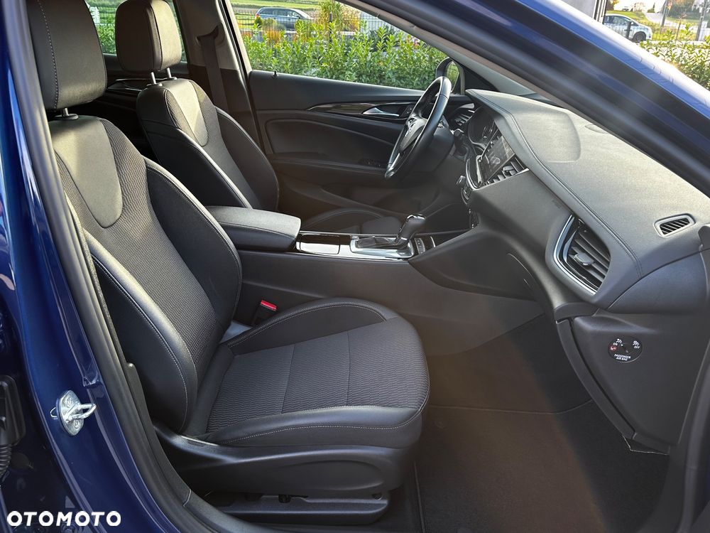 Opel Insignia - 28