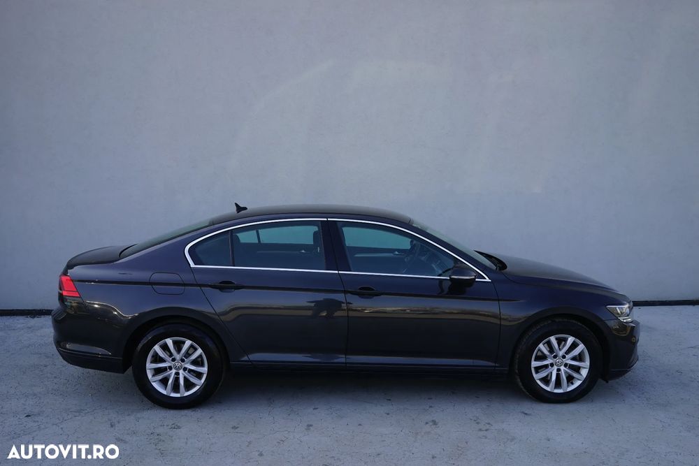 Volkswagen Passat - 7