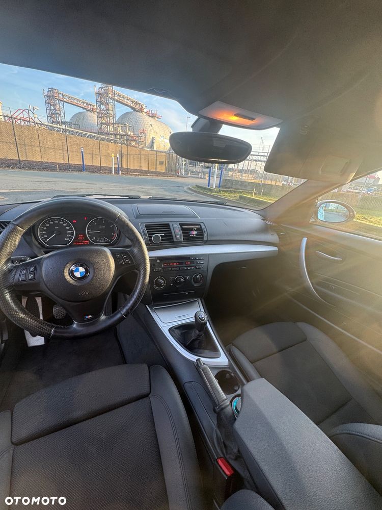BMW Seria 1 118d DPF Edition Sport - 12