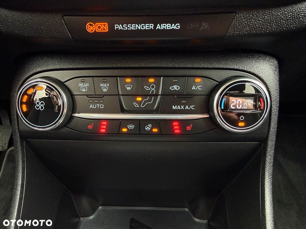 Ford Fiesta 1.0 EcoBoost Titanium ASS - 23