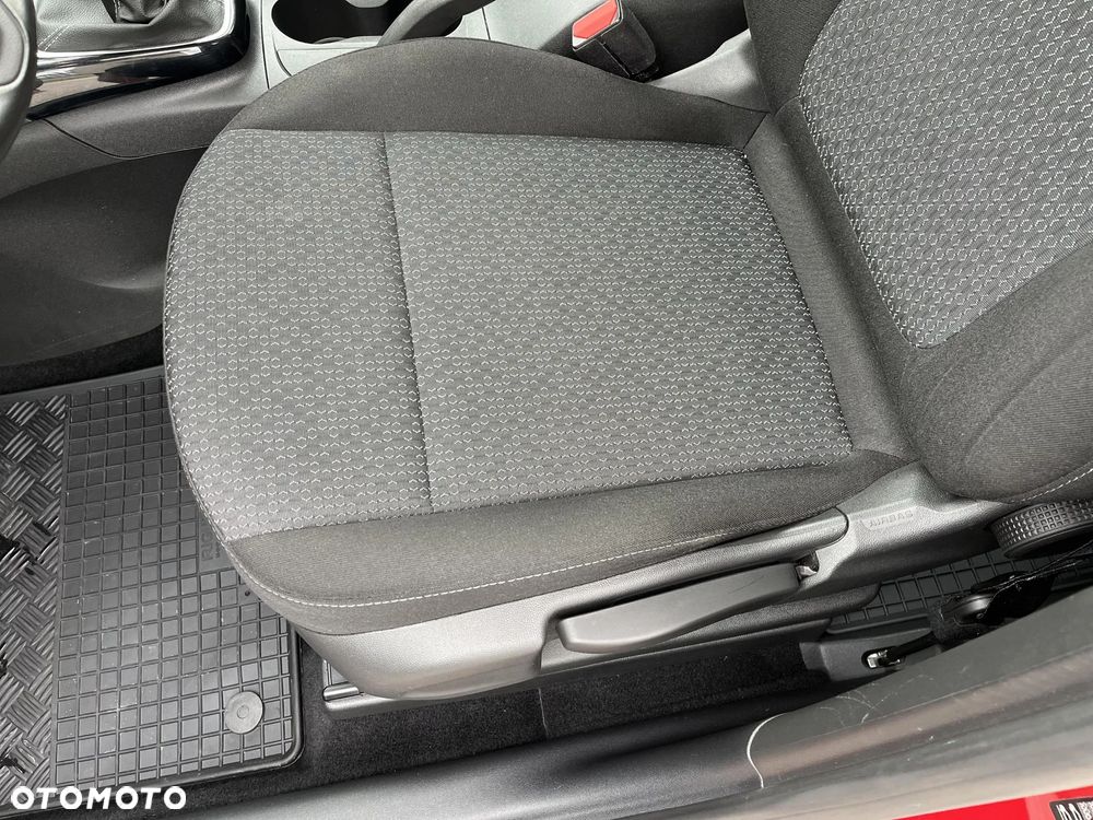 Opel Crossland 1.2 T - 12