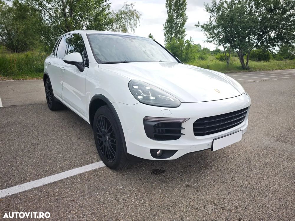 Porsche Cayenne 3.0 L V6 - 3