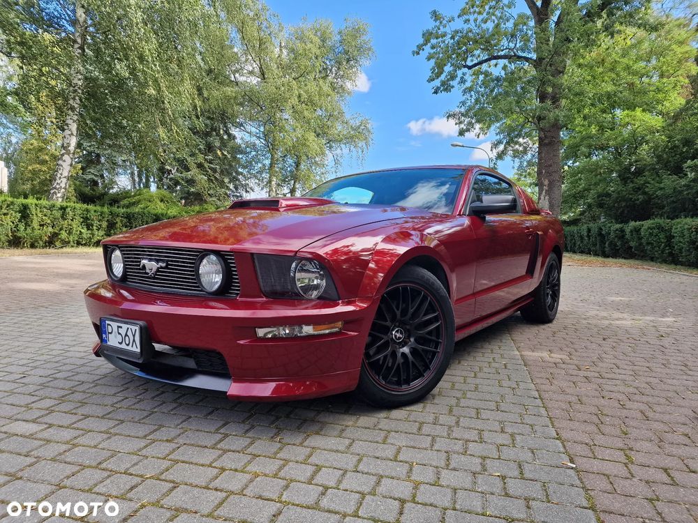 Ford Mustang - 1