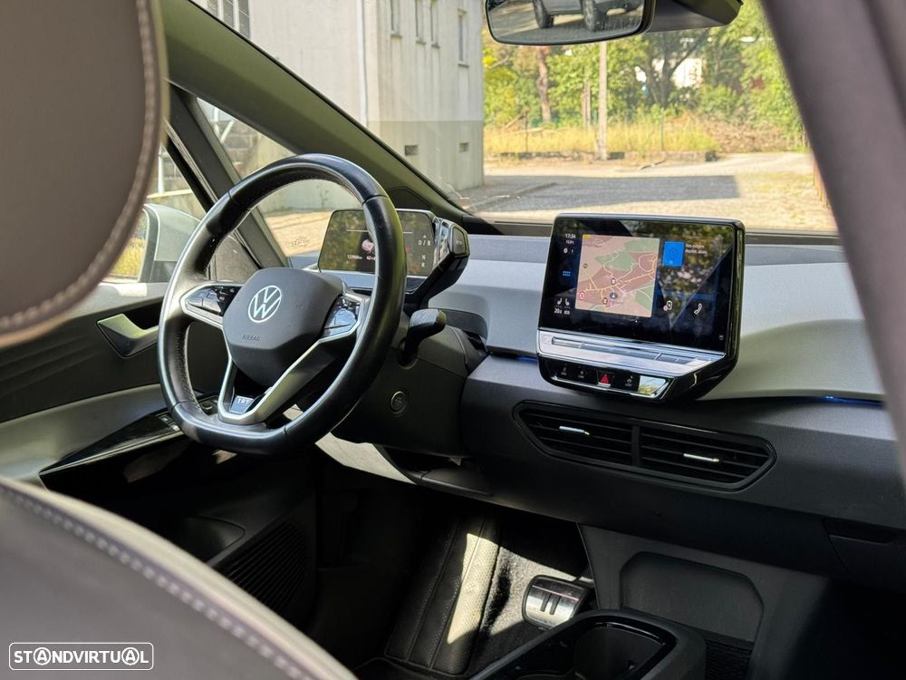 VW ID.3 58 kWh 1st - 32
