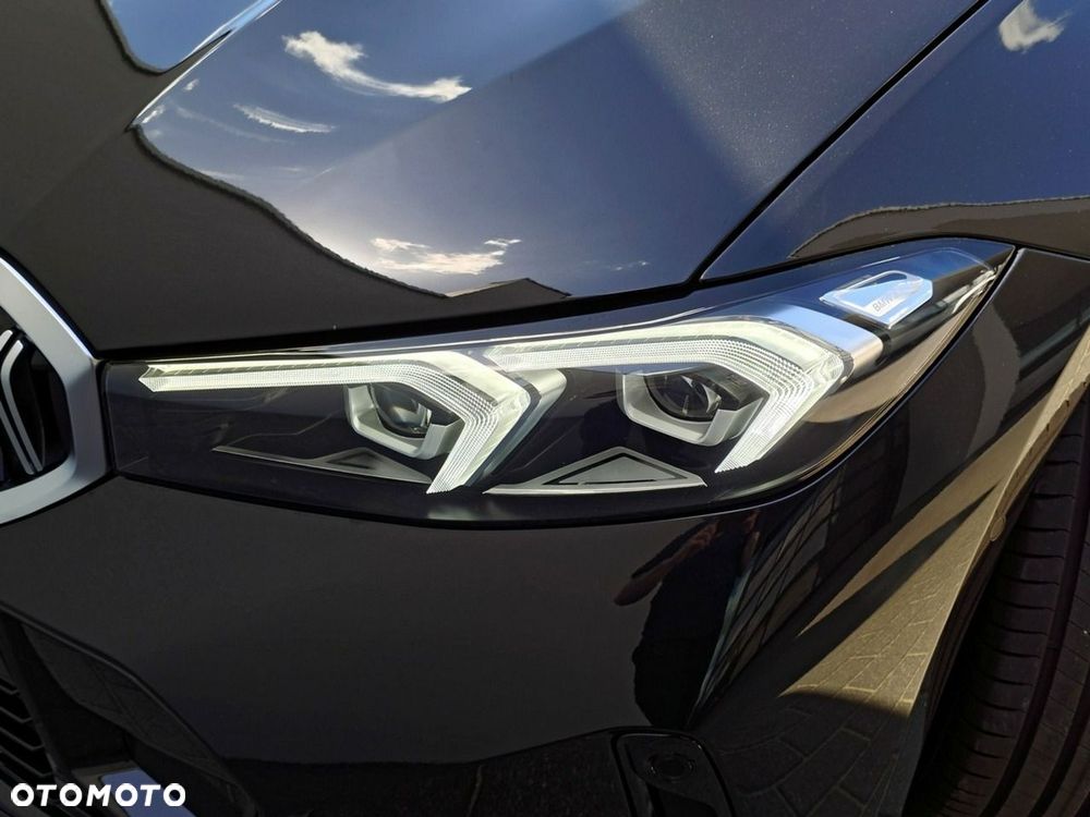 BMW Seria 3 318i M Sport - 9