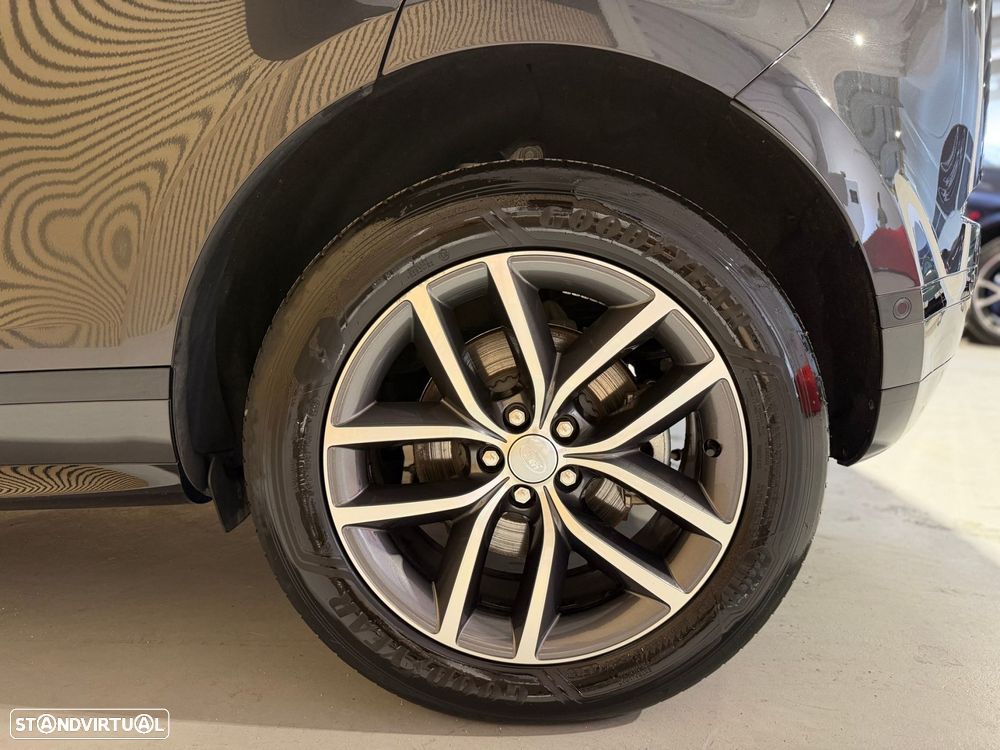 Land Rover Range Rover Evoque P300e R-Dynamic SE - 52