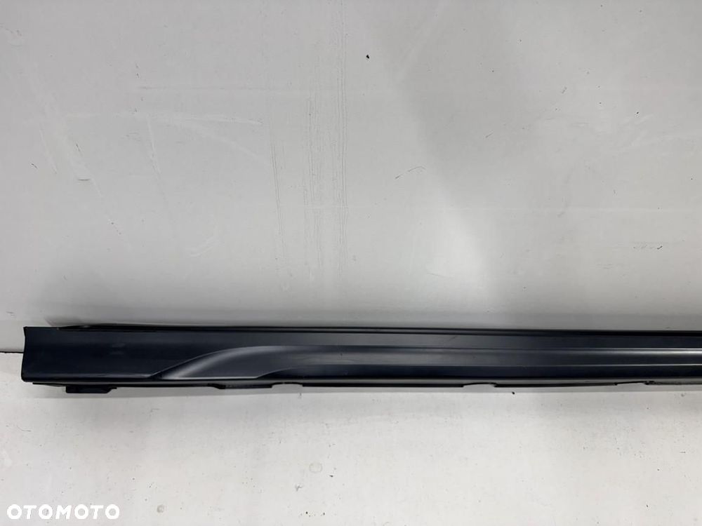 Prawa Listwa Progowa  Hyundai Kona  87754-DD000 - 2