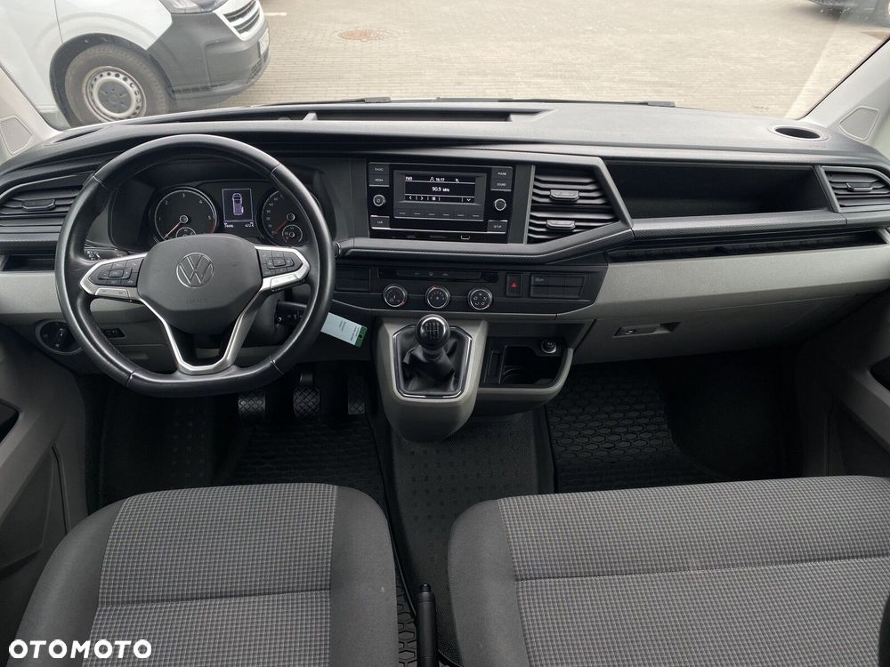 Volkswagen Transporter T6.1 - 13