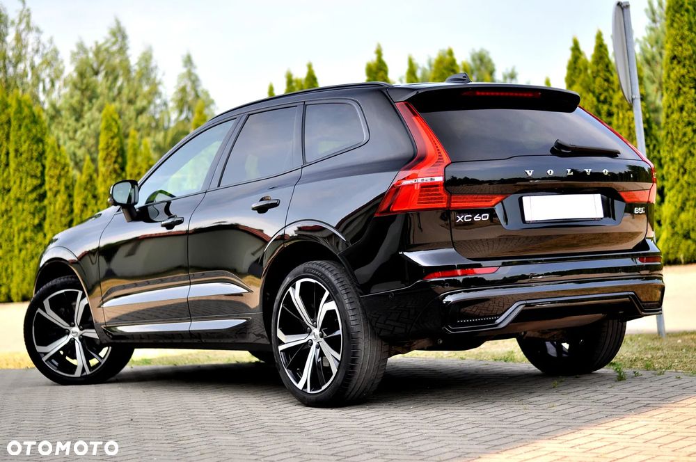 Volvo XC 60 B5 D AWD Ultimate Dark - 13
