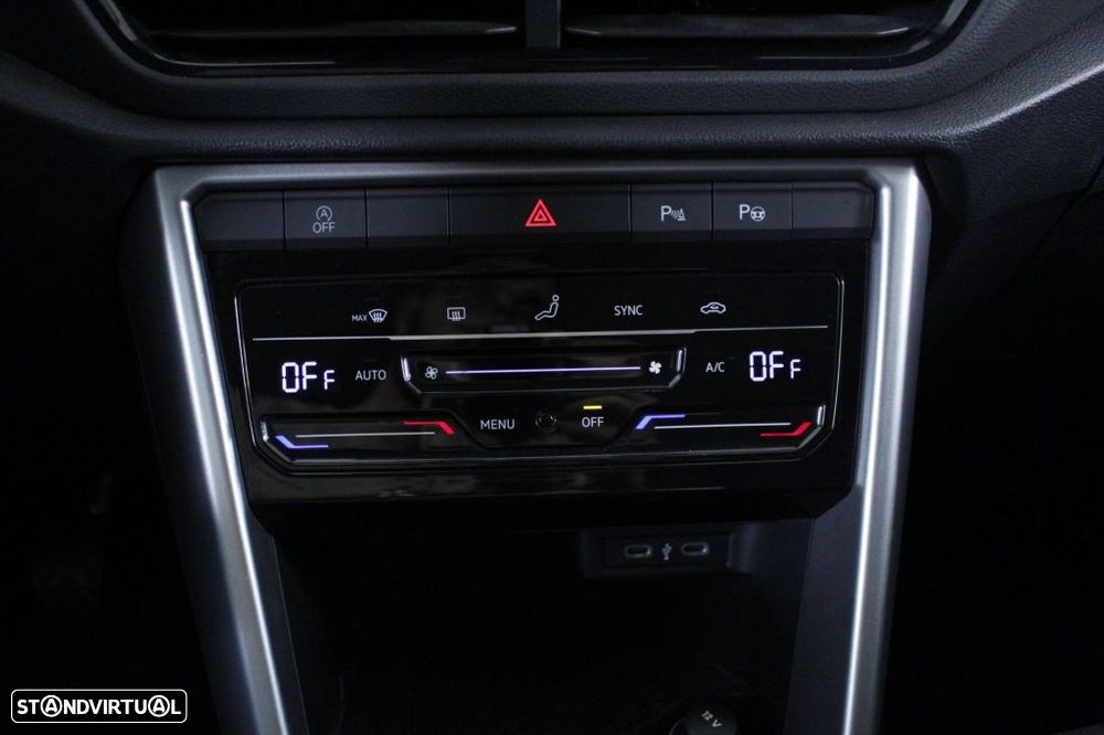 VW T-Roc 1.0 TSI Life - 30