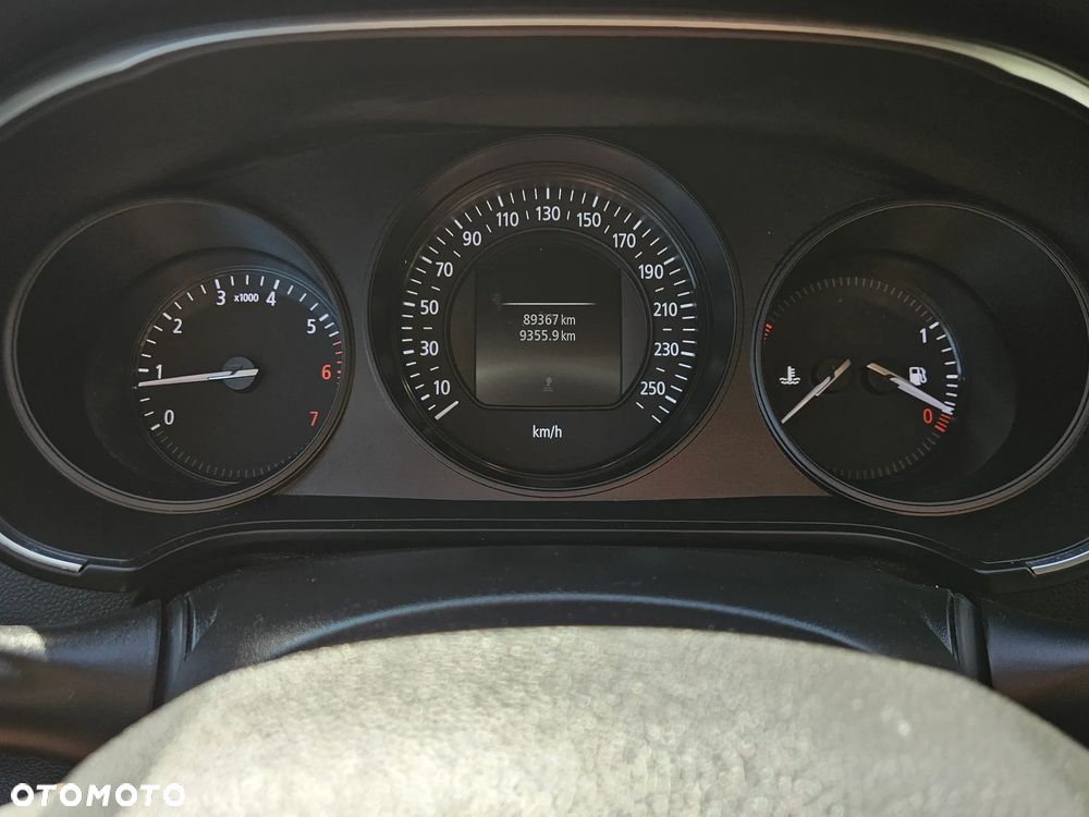Renault Megane ENERGY TCe 100 EXPERIENCE - 32