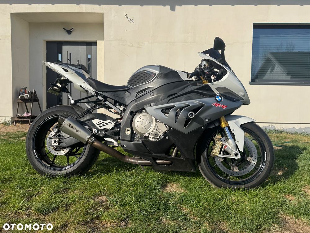 BMW S - 1