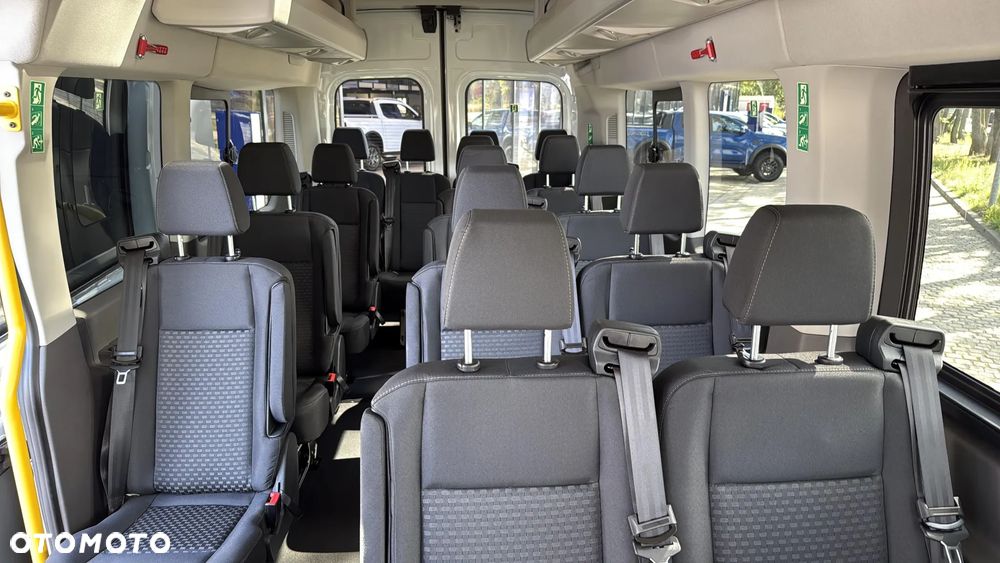 Ford Transit - 18