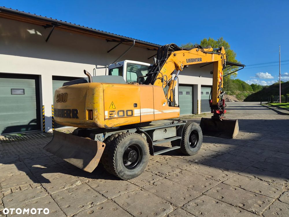 Liebherr A900C - 2
