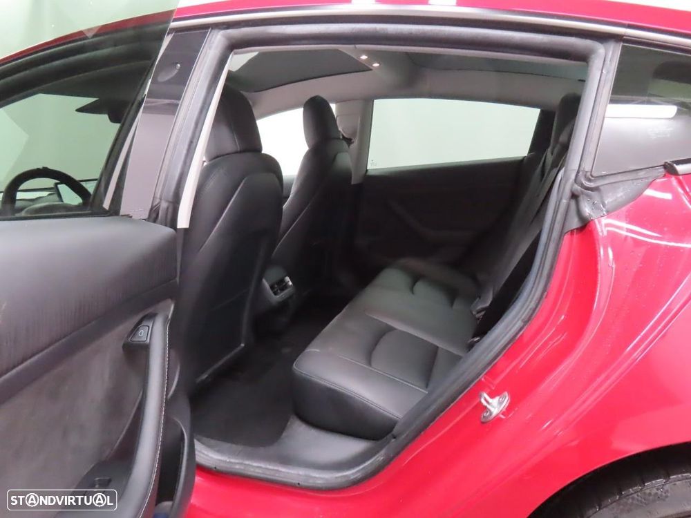 Tesla Model 3 AWD Dual Motor Performance - 5