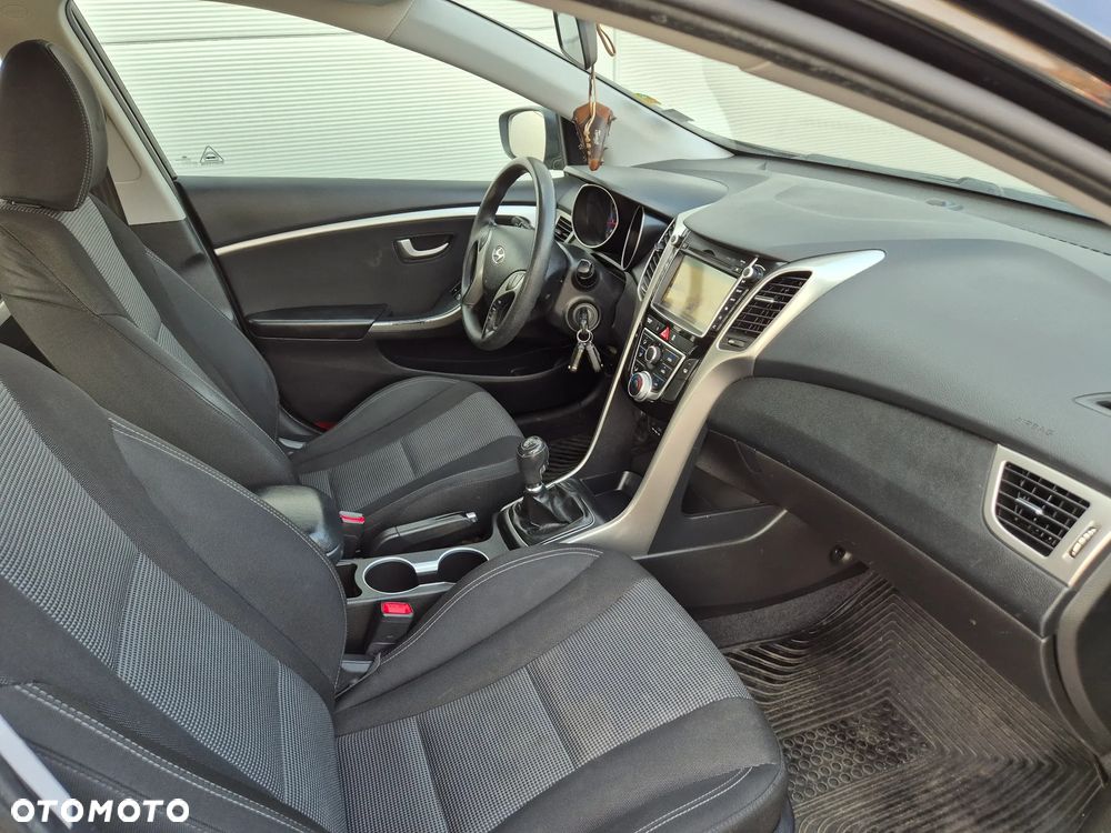 Hyundai i30 1.4 Comfort - 14