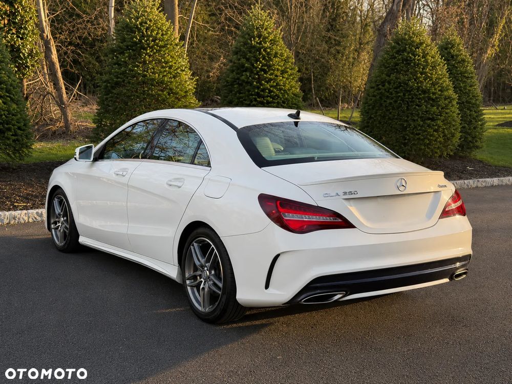 Mercedes-Benz CLA 250 4-Matic AMG Line - 7