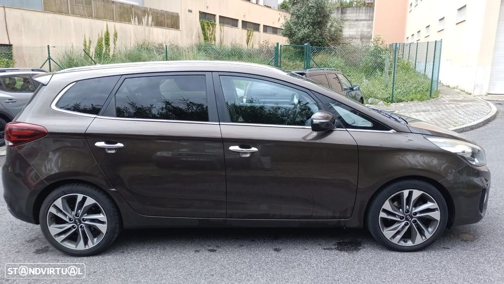 Kia Carens 1.7 CRDi ISG EX - 9