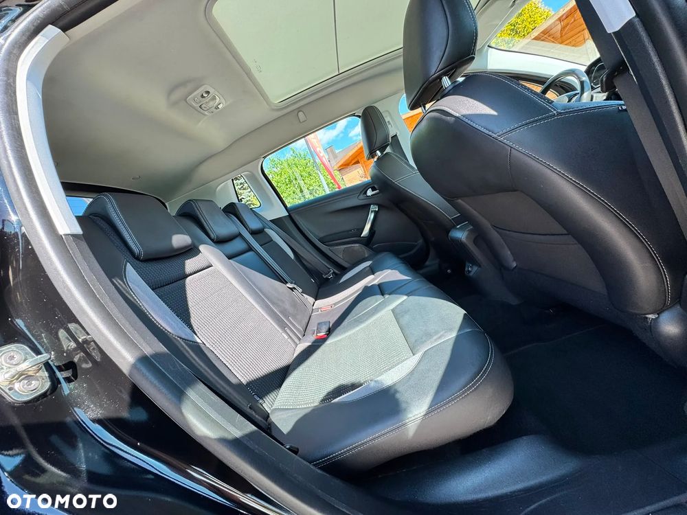 Peugeot 2008 1.6 VTi Allure - 22