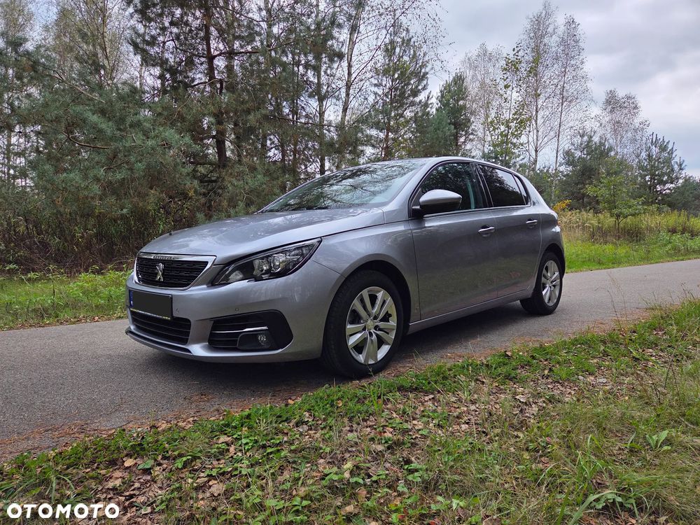 Peugeot 308 - 1